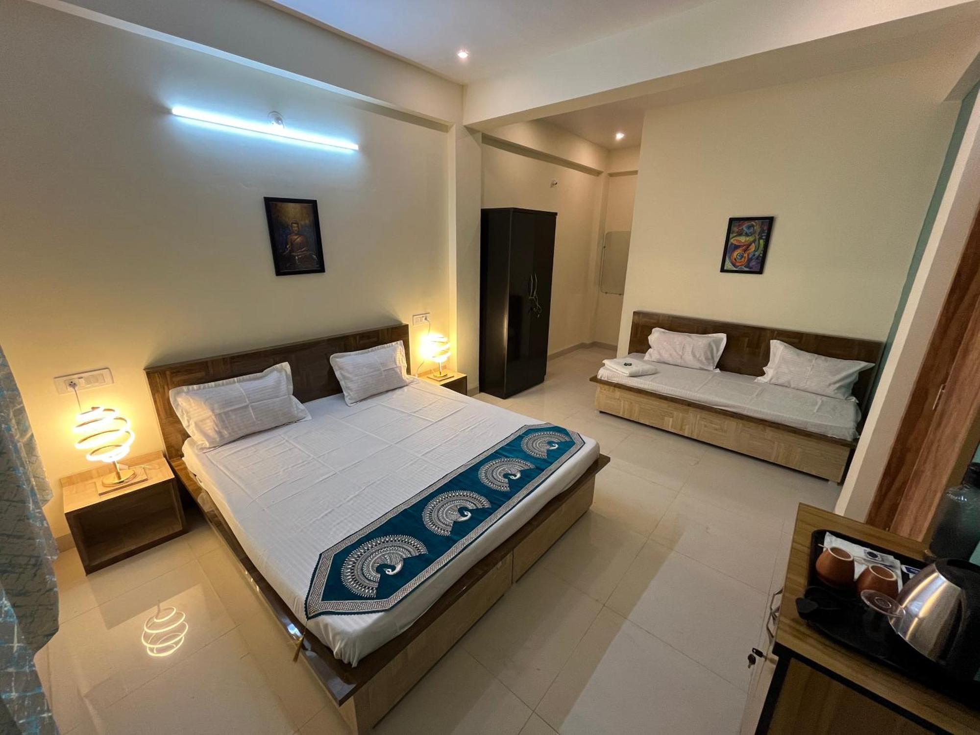Hotel Shivashray Luxury Stays & Inn Udždžain Exteriér fotografie